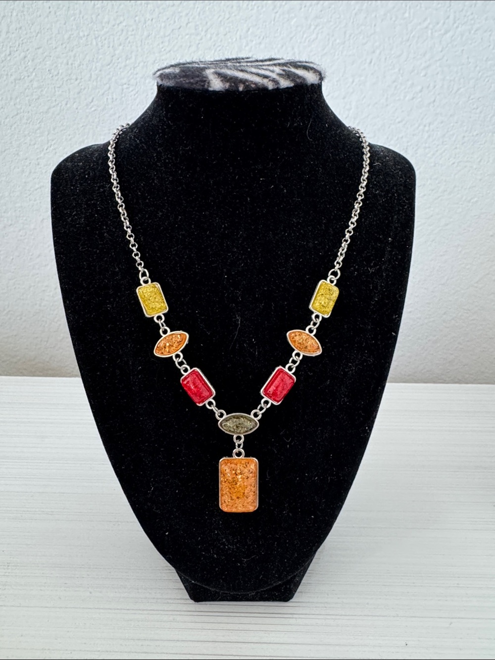Multicolor Resin Pendant Statement Necklace - Women's Jewelry